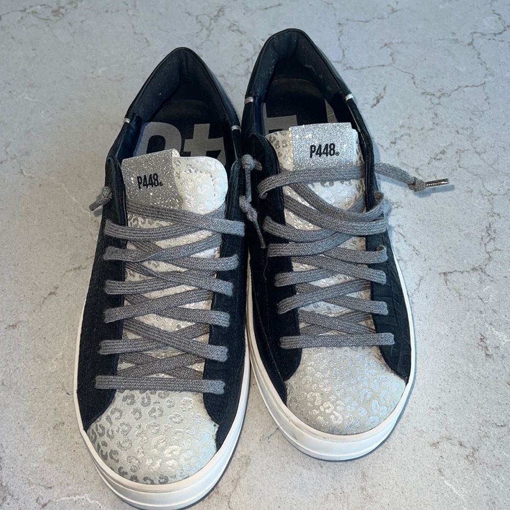 P448 LIKE NEW Low Top
